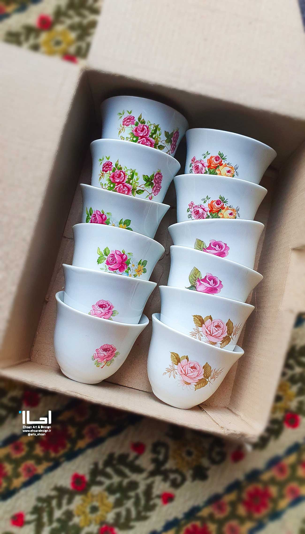 wooden-planks-with-blurred-restaurant-background_1253-56